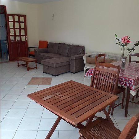 Ferienwohnung Colibri Des Iles Sainte-Anne  Exterior foto